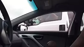 شقيق تقلع أخته أحمر  ...