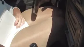 مزق حمر أصلع فتاته ف ...