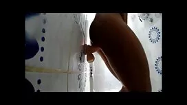 مدرس الأحياء الروسي  ...