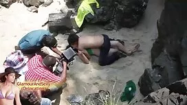 توالت سيدة ناضجة على ...