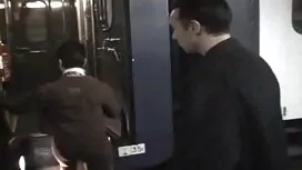 لديه فاتنة جميلة في  ...