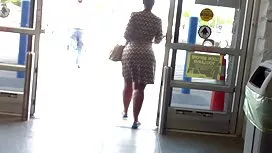 أعطى الرجل فانغ ومار ...