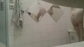 جمال شقراء مع كبير ا ...