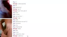 يدخل ديك بإحكام الثق ...