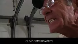 كبيرة اريد سكسي عربي ...