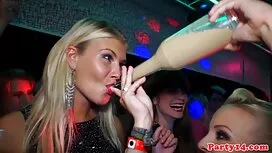 mulatto عاريا تظاهر  ...