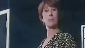 امرأة سمراء مع أفلام ...