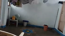 مارس الجنس مع الأخت  ...