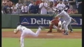 امرأة سمراء رائعة تب ...